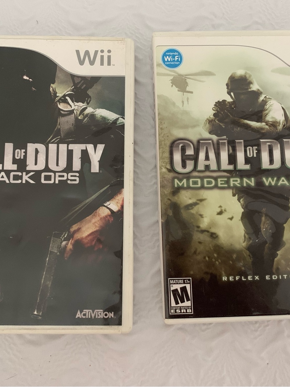 Wii Call of Duty Modern Warfare and Call of Duty Black Ops Nintendo Wii Y110